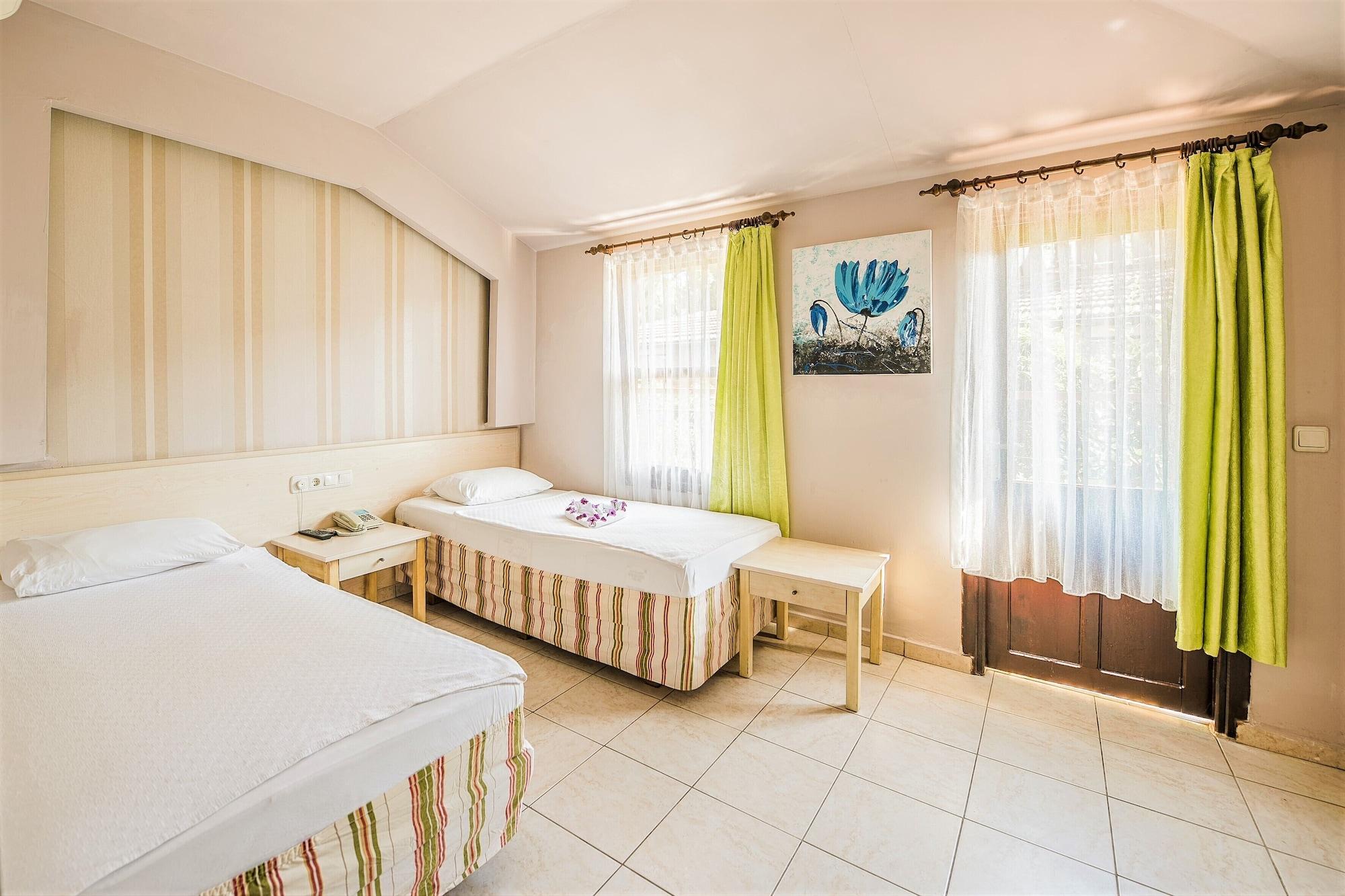 Leda Beach Hotel Side Luaran gambar